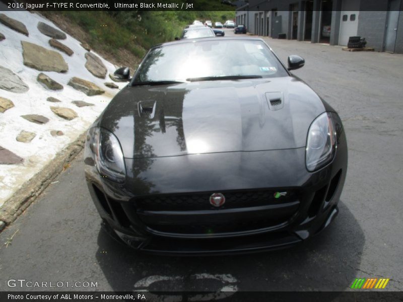 Ultimate Black Metallic / Jet 2016 Jaguar F-TYPE R Convertible