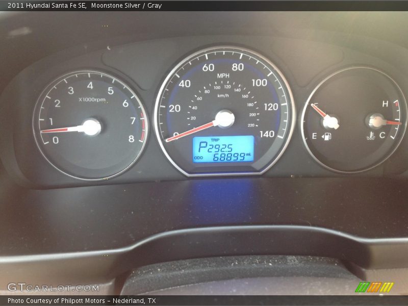 Moonstone Silver / Gray 2011 Hyundai Santa Fe SE