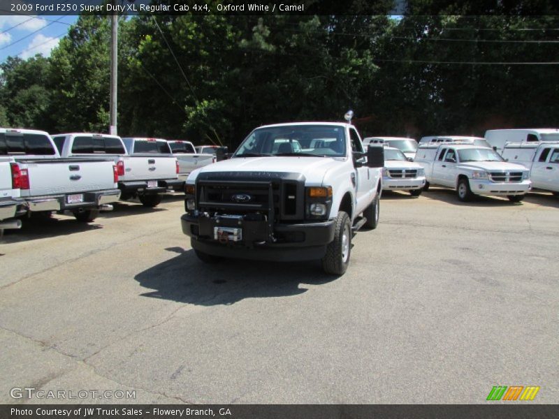 Oxford White / Camel 2009 Ford F250 Super Duty XL Regular Cab 4x4