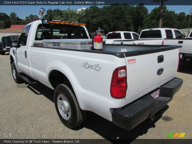 Oxford White / Camel 2009 Ford F250 Super Duty XL Regular Cab 4x4