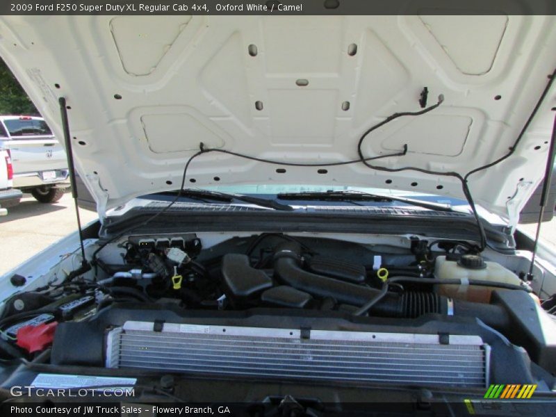 Oxford White / Camel 2009 Ford F250 Super Duty XL Regular Cab 4x4