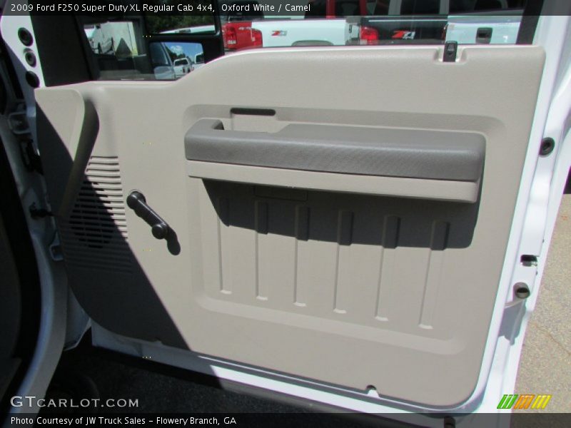 Oxford White / Camel 2009 Ford F250 Super Duty XL Regular Cab 4x4