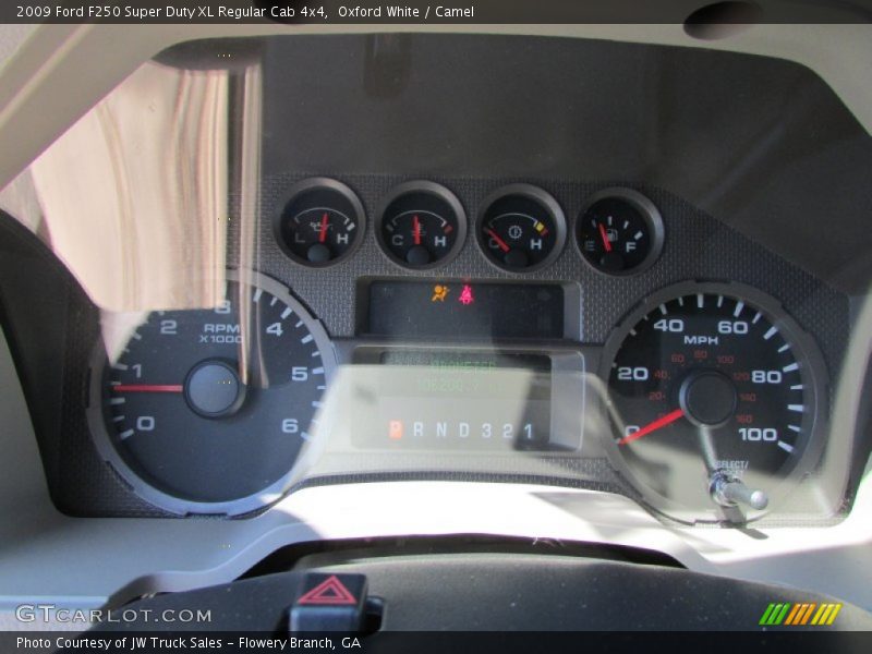 Oxford White / Camel 2009 Ford F250 Super Duty XL Regular Cab 4x4