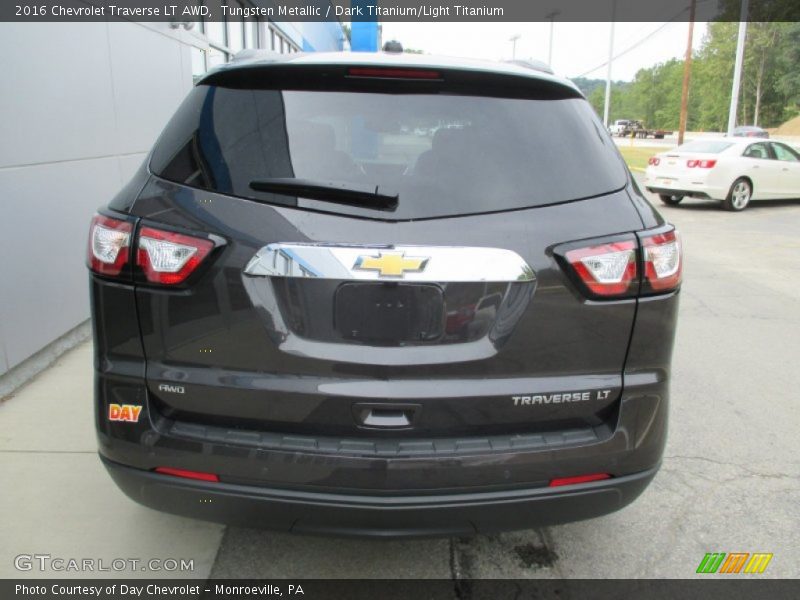 Tungsten Metallic / Dark Titanium/Light Titanium 2016 Chevrolet Traverse LT AWD