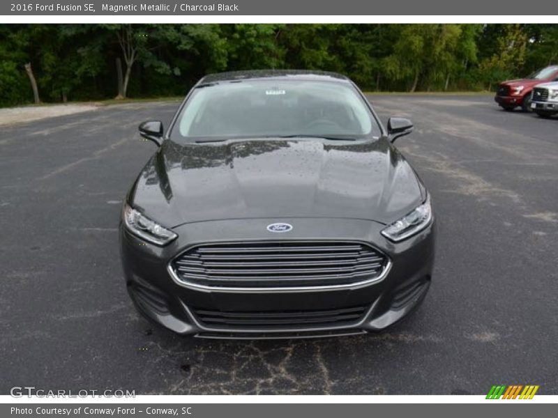Magnetic Metallic / Charcoal Black 2016 Ford Fusion SE