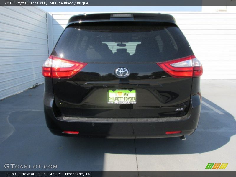 Attitude Black / Bisque 2015 Toyota Sienna XLE