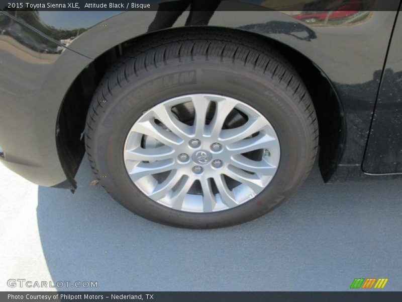Attitude Black / Bisque 2015 Toyota Sienna XLE