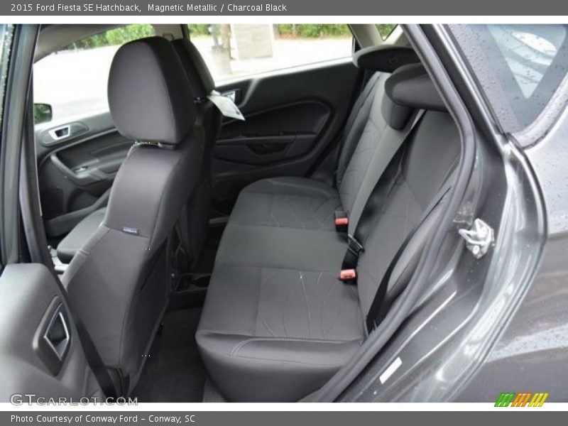 Magnetic Metallic / Charcoal Black 2015 Ford Fiesta SE Hatchback