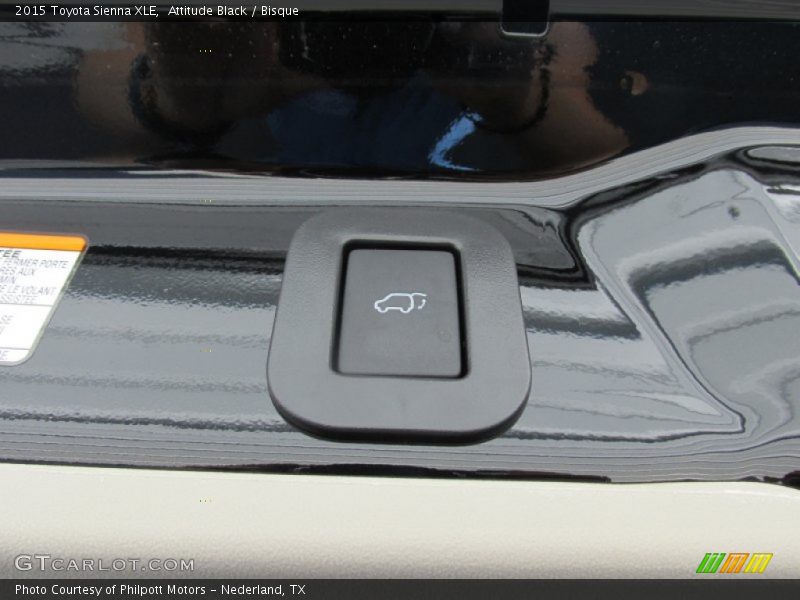 Attitude Black / Bisque 2015 Toyota Sienna XLE