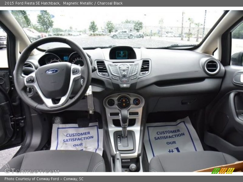 Magnetic Metallic / Charcoal Black 2015 Ford Fiesta SE Hatchback