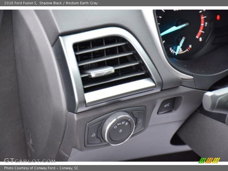 Shadow Black / Medium Earth Gray 2016 Ford Fusion S