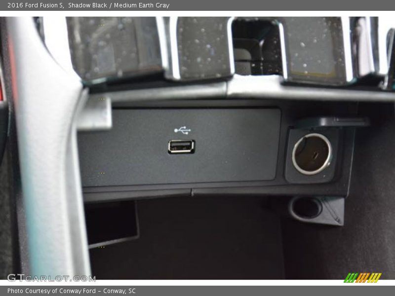 Shadow Black / Medium Earth Gray 2016 Ford Fusion S