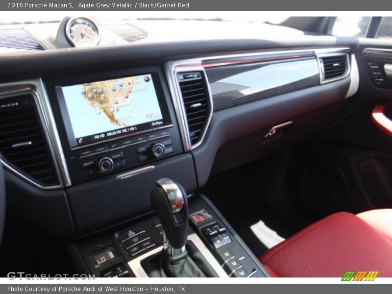 Agate Grey Metallic / Black/Garnet Red 2016 Porsche Macan S