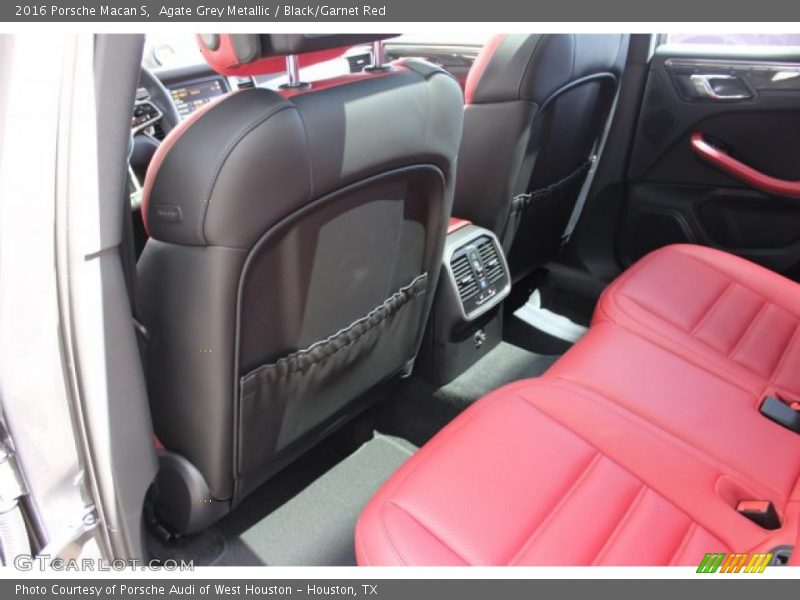 Rear Seat of 2016 Macan S