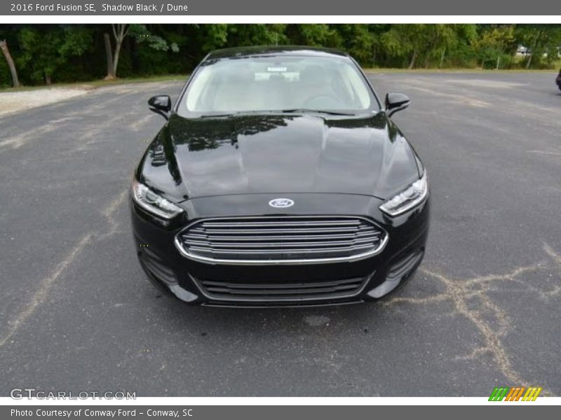 Shadow Black / Dune 2016 Ford Fusion SE