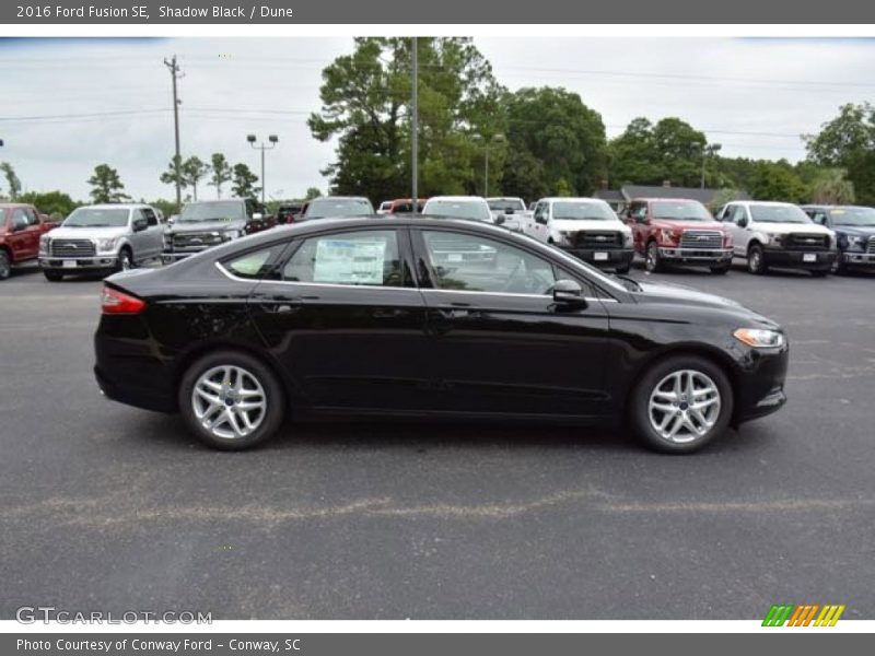 Shadow Black / Dune 2016 Ford Fusion SE