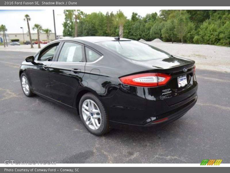 Shadow Black / Dune 2016 Ford Fusion SE
