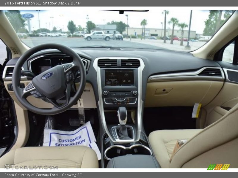Shadow Black / Dune 2016 Ford Fusion SE