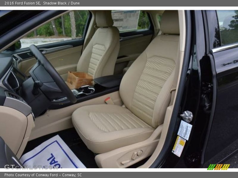 Shadow Black / Dune 2016 Ford Fusion SE