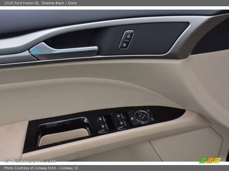 Shadow Black / Dune 2016 Ford Fusion SE