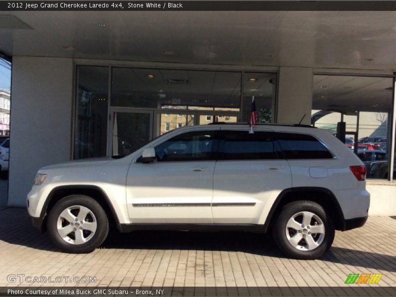Stone White / Black 2012 Jeep Grand Cherokee Laredo 4x4