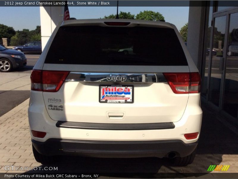 Stone White / Black 2012 Jeep Grand Cherokee Laredo 4x4