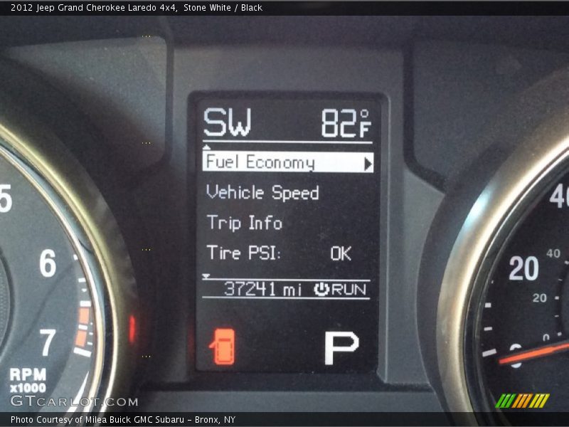 Stone White / Black 2012 Jeep Grand Cherokee Laredo 4x4