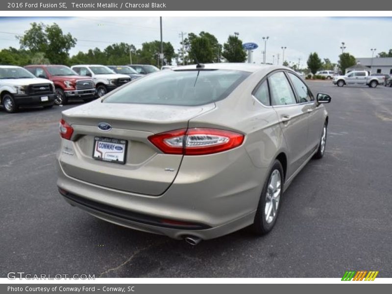 Tectonic Metallic / Charcoal Black 2016 Ford Fusion SE