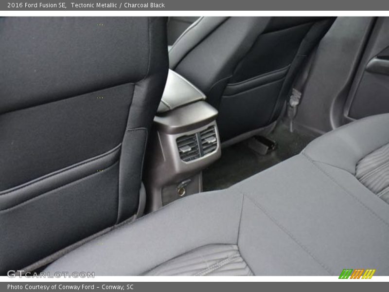 Tectonic Metallic / Charcoal Black 2016 Ford Fusion SE