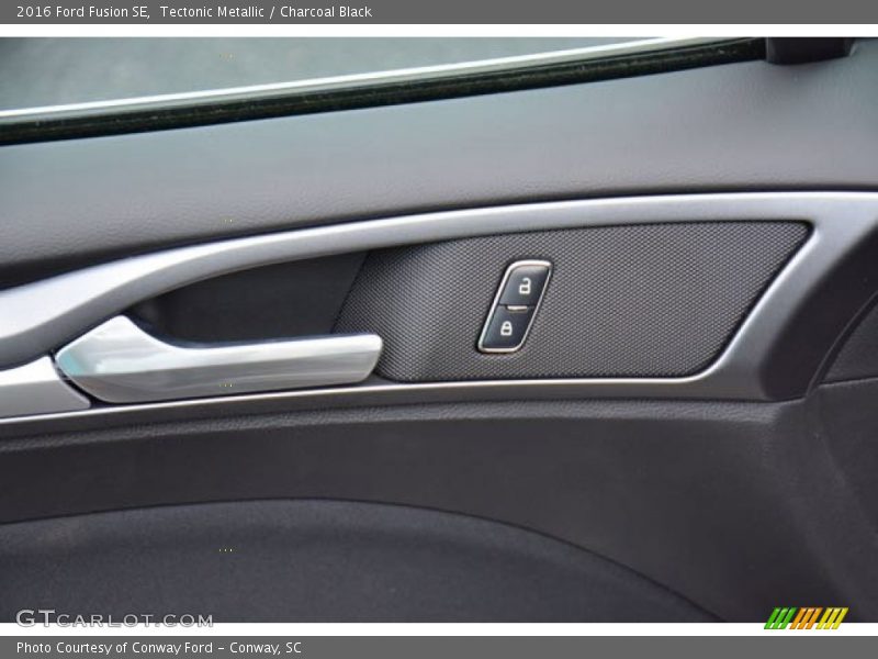 Tectonic Metallic / Charcoal Black 2016 Ford Fusion SE