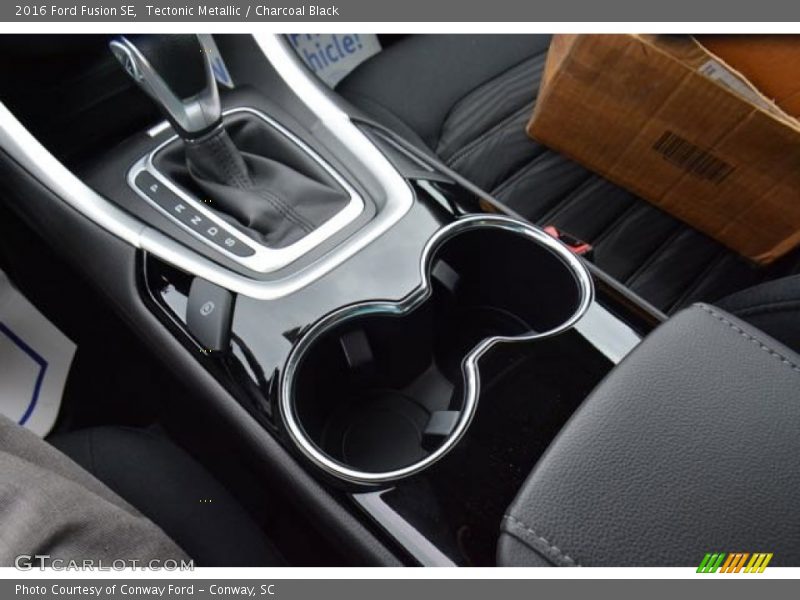 Tectonic Metallic / Charcoal Black 2016 Ford Fusion SE