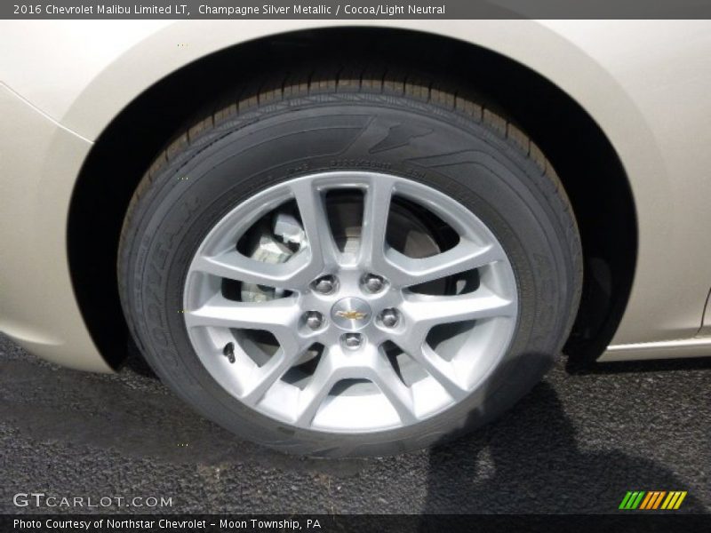 Champagne Silver Metallic / Cocoa/Light Neutral 2016 Chevrolet Malibu Limited LT
