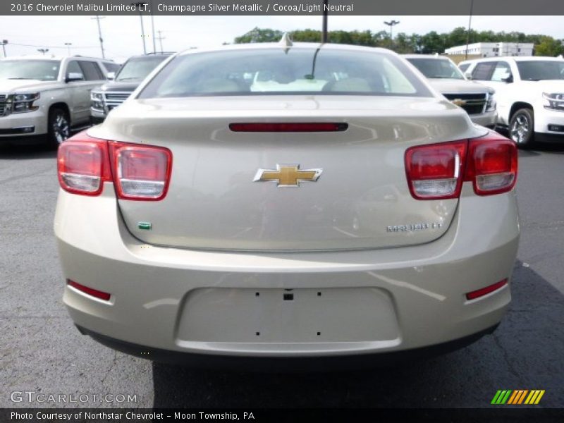 Champagne Silver Metallic / Cocoa/Light Neutral 2016 Chevrolet Malibu Limited LT