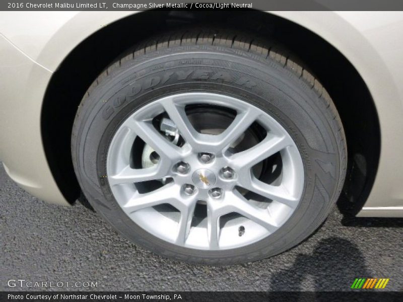 Champagne Silver Metallic / Cocoa/Light Neutral 2016 Chevrolet Malibu Limited LT