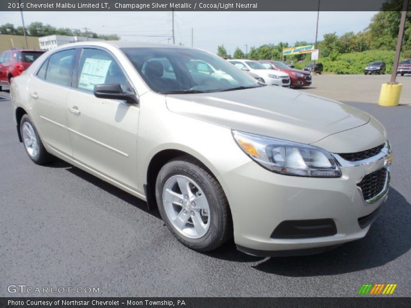 Champagne Silver Metallic / Cocoa/Light Neutral 2016 Chevrolet Malibu Limited LT