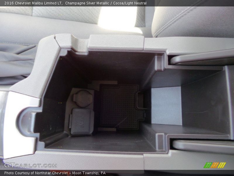 Champagne Silver Metallic / Cocoa/Light Neutral 2016 Chevrolet Malibu Limited LT