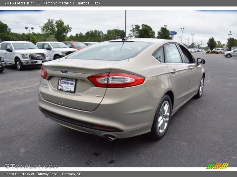 Tectonic Metallic / Charcoal Black 2016 Ford Fusion SE