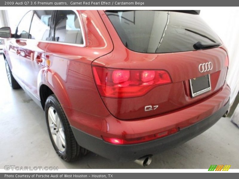 Garnet Red Pearl Effect / Cardamom Beige 2009 Audi Q7 3.6 Premium quattro