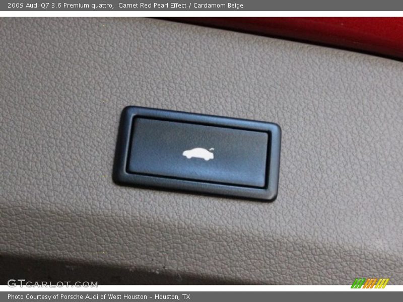 Garnet Red Pearl Effect / Cardamom Beige 2009 Audi Q7 3.6 Premium quattro