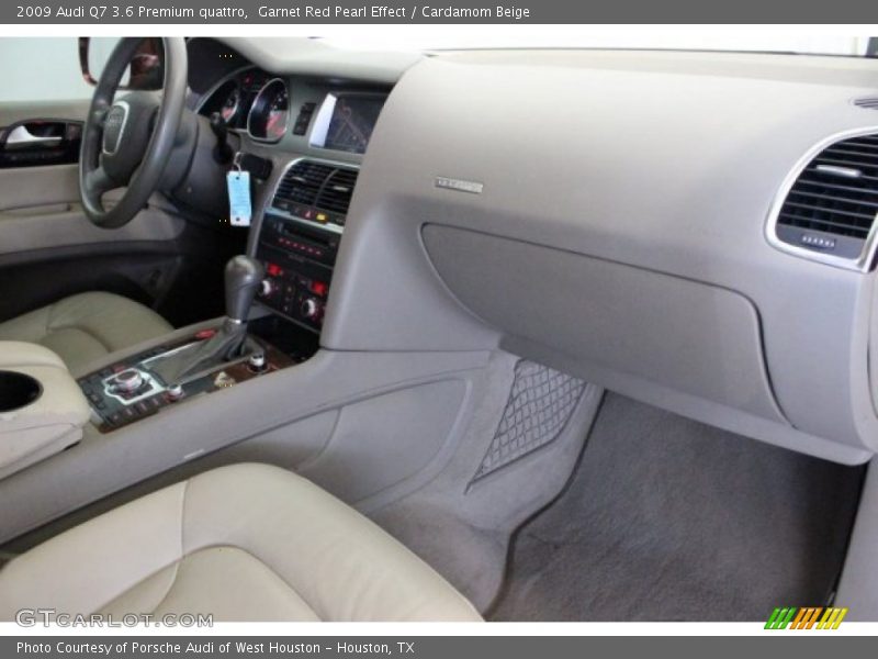 Garnet Red Pearl Effect / Cardamom Beige 2009 Audi Q7 3.6 Premium quattro