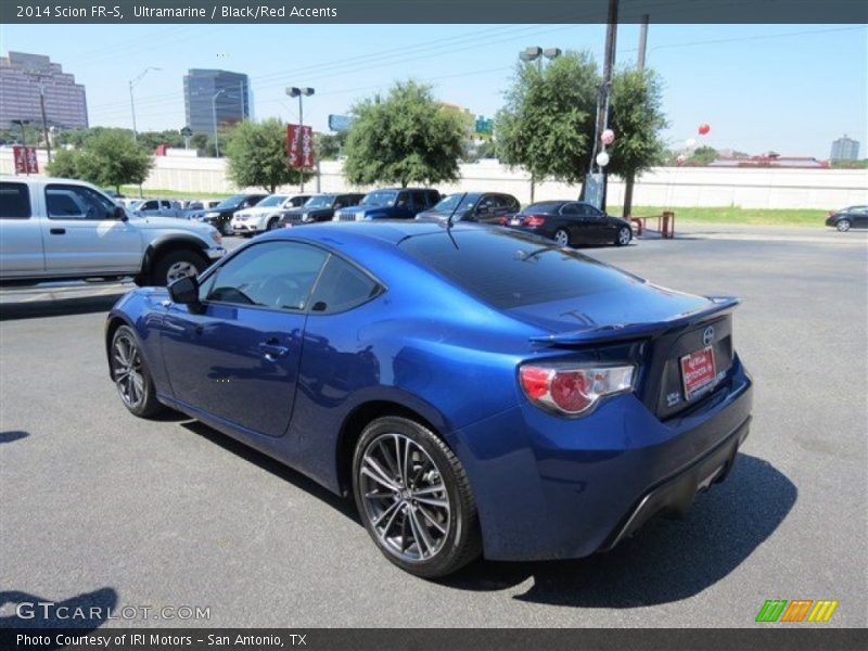 Ultramarine / Black/Red Accents 2014 Scion FR-S