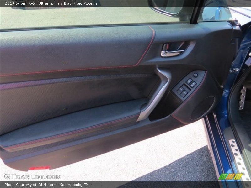 Ultramarine / Black/Red Accents 2014 Scion FR-S