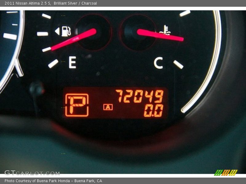 Brilliant Silver / Charcoal 2011 Nissan Altima 2.5 S