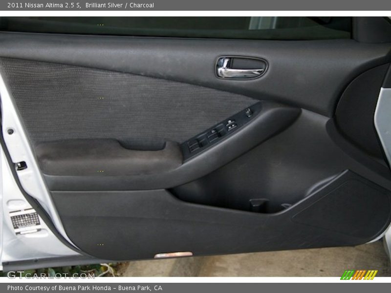 Brilliant Silver / Charcoal 2011 Nissan Altima 2.5 S