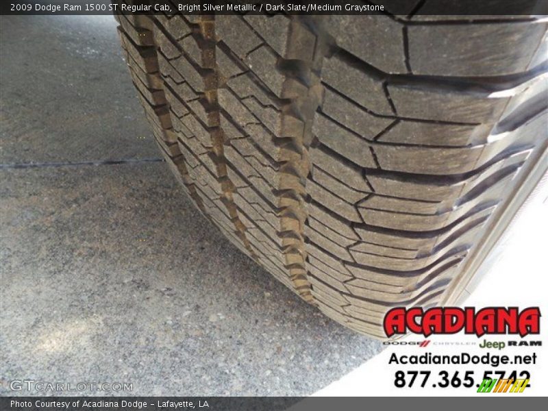 Bright Silver Metallic / Dark Slate/Medium Graystone 2009 Dodge Ram 1500 ST Regular Cab