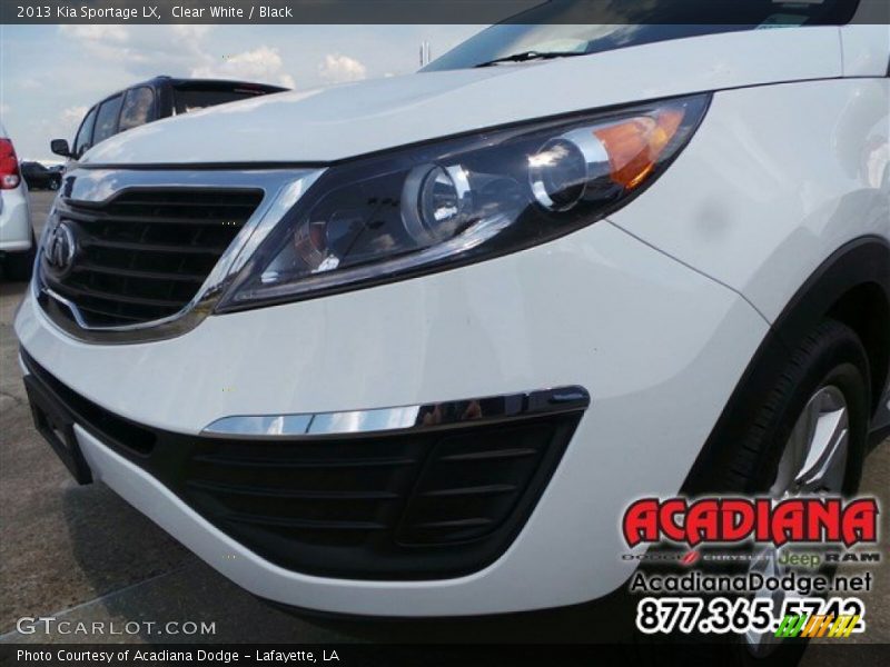 Clear White / Black 2013 Kia Sportage LX