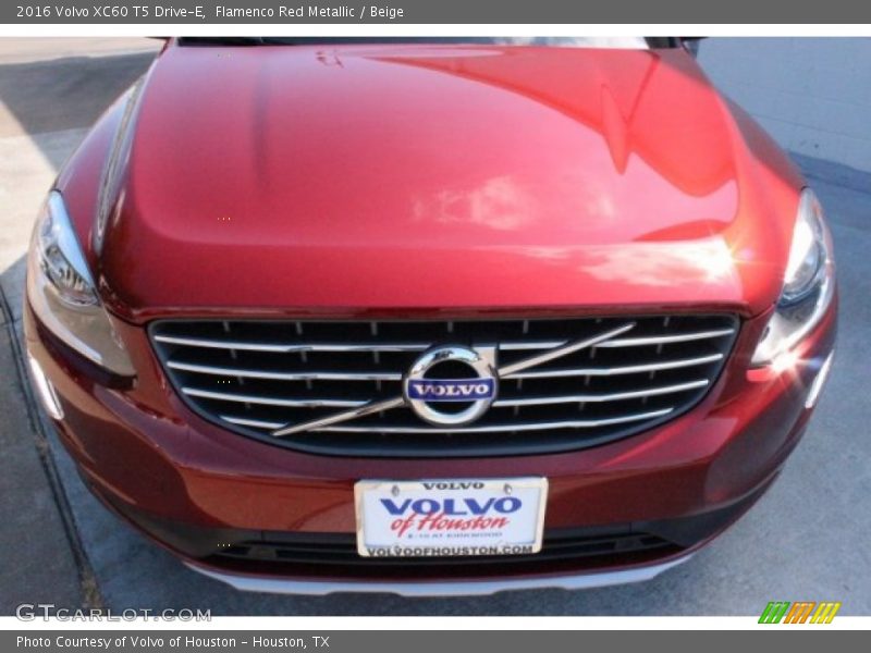 Flamenco Red Metallic / Beige 2016 Volvo XC60 T5 Drive-E