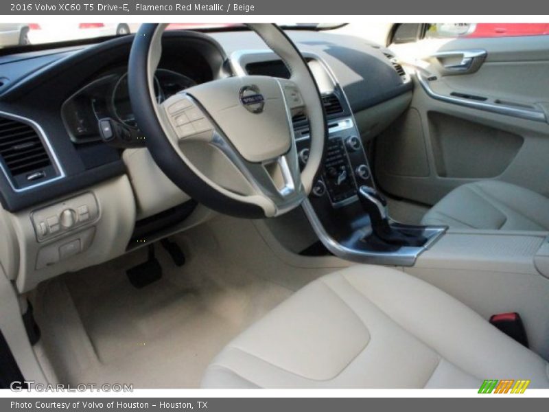Flamenco Red Metallic / Beige 2016 Volvo XC60 T5 Drive-E