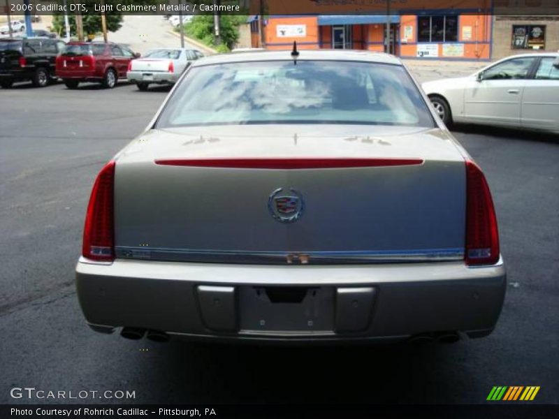 Light Cashmere Metallic / Cashmere 2006 Cadillac DTS