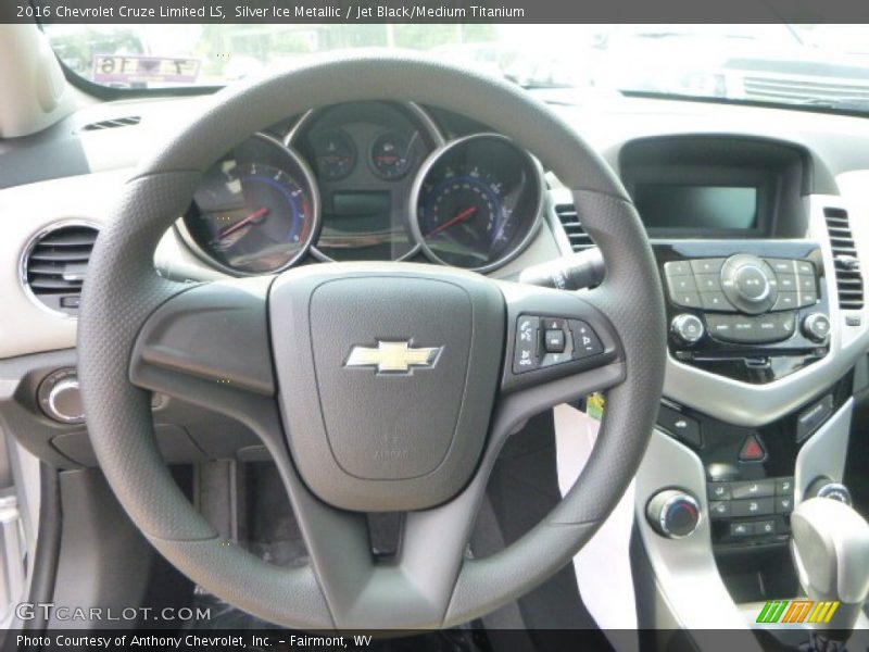 Silver Ice Metallic / Jet Black/Medium Titanium 2016 Chevrolet Cruze Limited LS